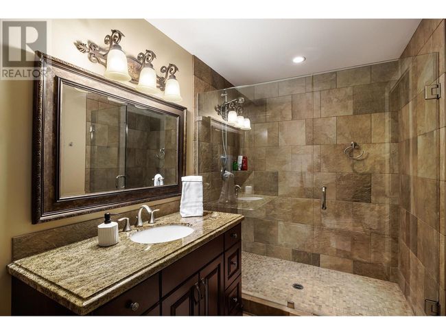 983 Westpoint Dr, House other with 4 bedrooms, 6 bathrooms and 2 parking in Kelowna BC | Image 25