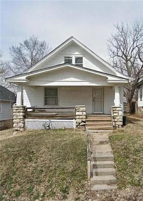 5610 E 27th Terrace, Kansas City, MO, 64128 | Card Image