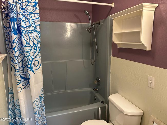 Upstairs full bathroom | Image 34