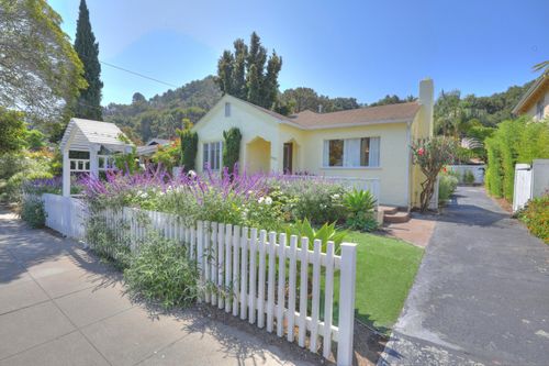 1425 Mountain Ave, Santa Barbara, CA, 93101-4723 | Card Image