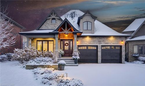 905 Old Cottage Crt, Kitchener, ON, N2K4K2 | Card Image