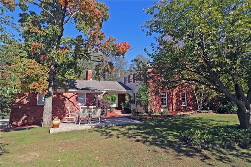 1420 Highview Dr, Greensburg, PA, 15601-3750 | Card Image