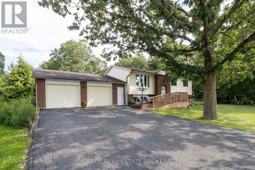 5217 Algonquin Rd, Brockville, ON, K6V5T2 | Card Image