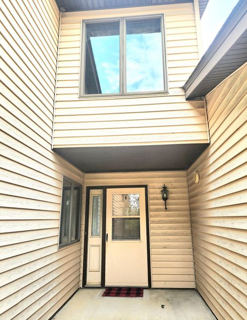 3786 170th St Sw, Prior Lake, MN, 55372-9575 | Card Image