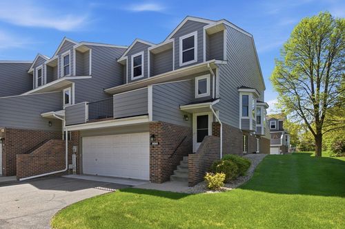 14289 Estates Ave, Apple Valley, MN, 55124-5127 | Card Image