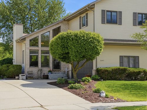 2247 Patrick Ln, Waukesha, WI, 53188-7302 | Card Image