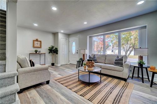 3140 Manatee Dr, Virginia Beach, VA, 23464-3437 | Card Image