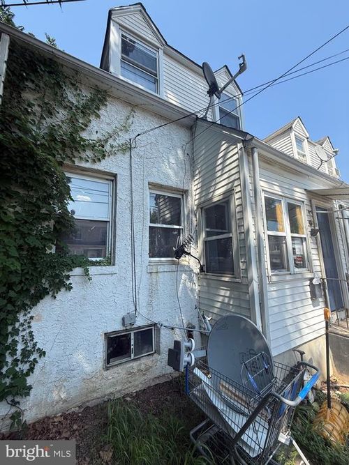 1009 Terrill St, CHESTER, PA, 19013-6440 | Card Image