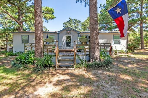 422 Private Road 7051, Milano, TX, 76556-2833 | Card Image