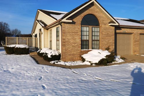 5145 Park South Blvd, South Bend, IN, 46614-5582 | Card Image