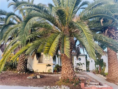 634 Quincy Ave, Long Beach, CA, 90814-1817 | Card Image