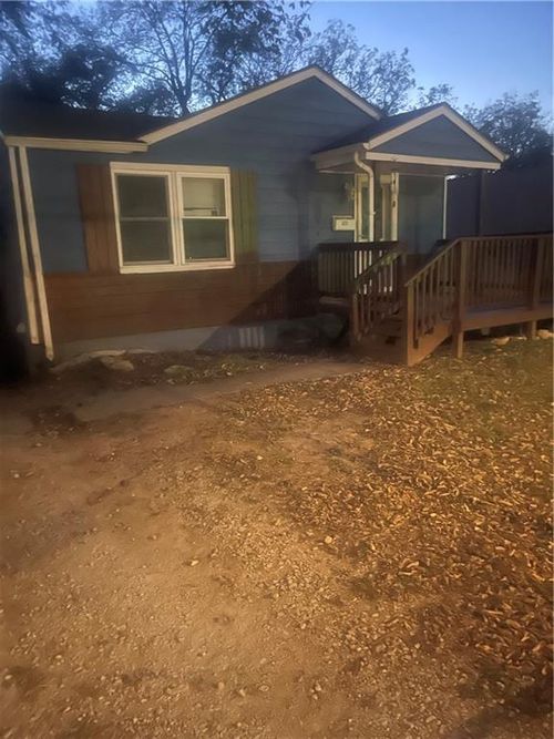6942 College Ave, Kansas City, MO, 64132-3218 | Card Image