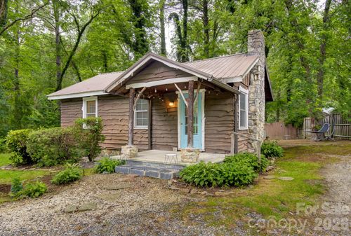 3119 Brevard Rd, Hendersonville, NC, 28791-1607 | Card Image