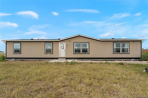 69501 E 72nd Ave, Byers, CO, 80103-8595 | Card Image