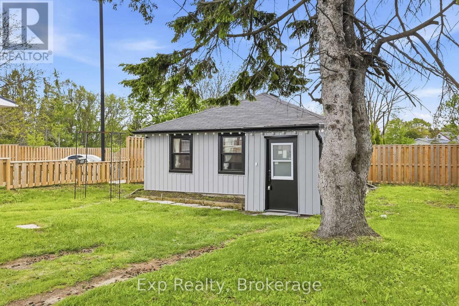 Residential in Cobourg 5
