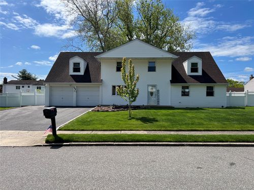 26 King Street, Brookhaven, NY, 11776 | Card Image