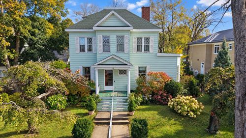 18 Park St, Sydney, NS, B1P4W4 | Card Image