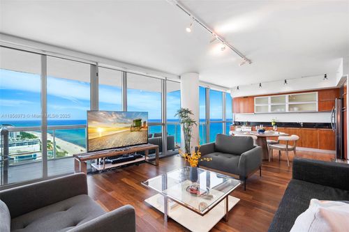 3803-101 20th St, Miami Beach, FL, 33139-1903 | Card Image