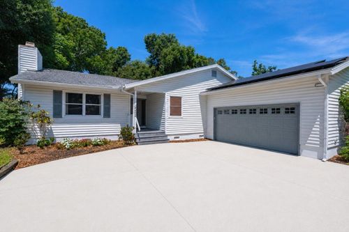 4424 Meadow Creek Cir, Sarasota, FL, 34233-1805 | Card Image