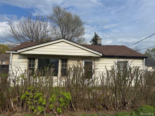 20830 Montrose Ave, Warren, MI, 48089-3465 | Card Image