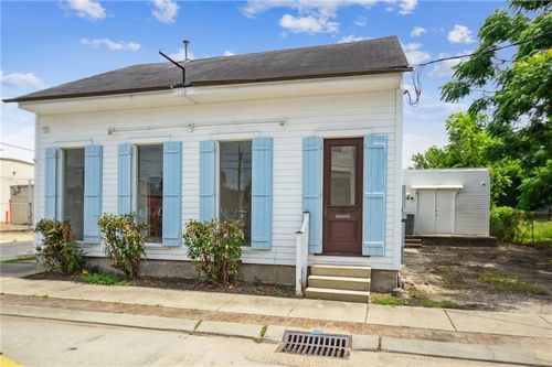 3950 Tchoupitoulas St, New Orleans, LA, 70115-1369 | Card Image