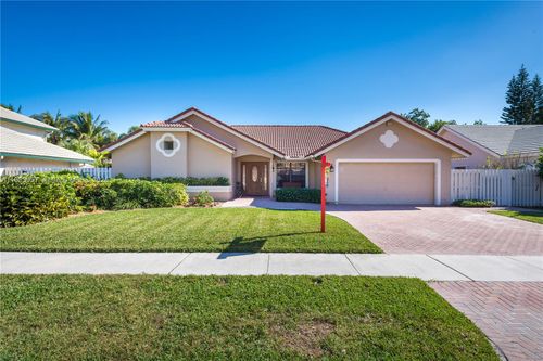 850 Amherst Ave, Davie, FL, 33325-3005 | Card Image