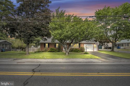 1907 Sterretts Gap Ave, CARLISLE, PA, 17013-1061 | Card Image