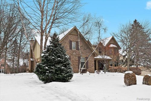 10408 Wellington Dr, Plymouth, MI, 48170-3429 | Card Image