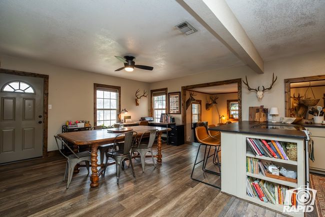 715 E Main St, House other with 3 bedrooms, 2 bathrooms and 2 parking in Bronte TX | Image 6