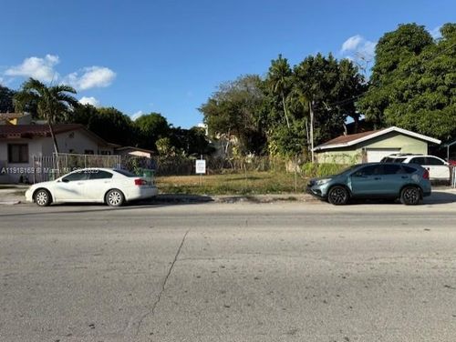 1121 Nw 2nd St, Miami, FL, 33128-1004 | Card Image