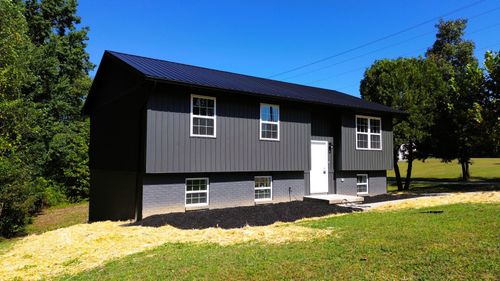 304 Pine Dr, Corbin, KY, 40701-8767 | Card Image