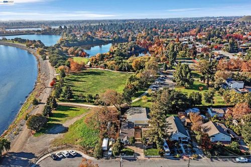 337 I St, Fremont, CA, 94536-2910 | Card Image