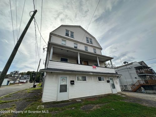 42-40-42 Diamond Ave, Hanover Twp, PA, 18706-5918 | Card Image