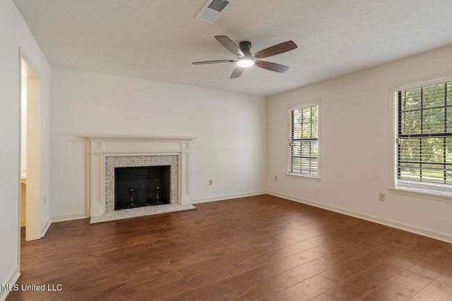 121 Kenbridge Ln-18 | Image 17