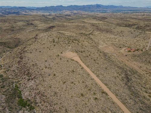 3067 E Stagecoach Ln, Kingman, AZ, 86401 | Card Image