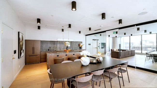 1602 - 7890 Jane St, Condo with 2 bedrooms, 2 bathrooms and 1 parking in Concord ON | Image 36