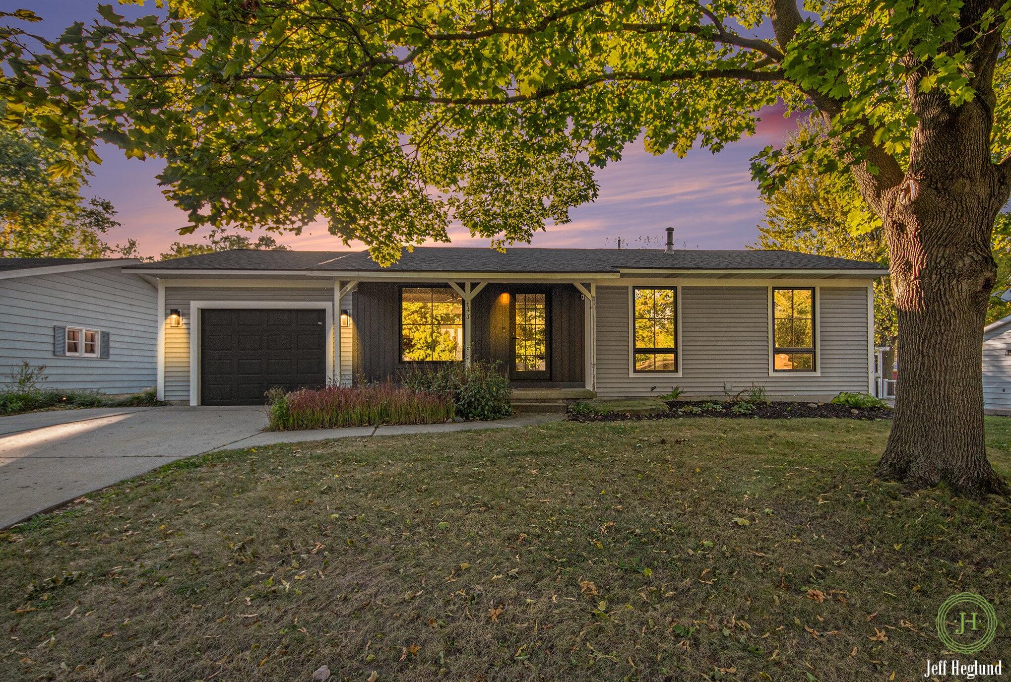 Loch Lomond Ave, Grand Rapids, MI 49546
