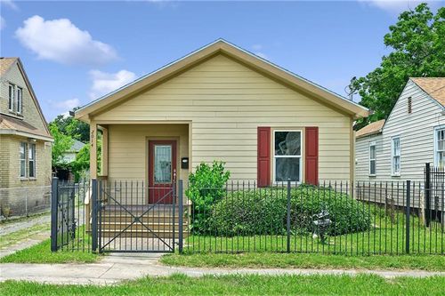 2014 Independence St, New Orleans, LA, 70117-5542 | Card Image