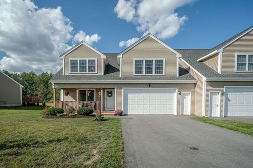 81-81 Ariel Cir, Sutton, MA, 01590-4825 | Card Image