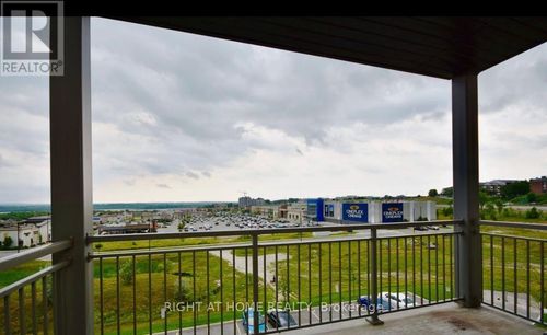 405-299 Cundles Rd E, Barrie, ON, L4M0K9 | Card Image