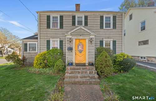 455 Woodlawn Ave, Stratford, CT, 06614-3567 | Card Image