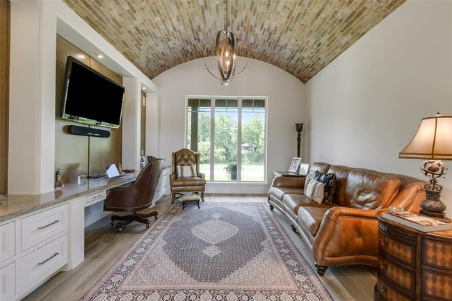 18 Smith Loop N, House other with 4 bedrooms, 5 bathrooms and 2 parking in Cleveland TX | Image 13