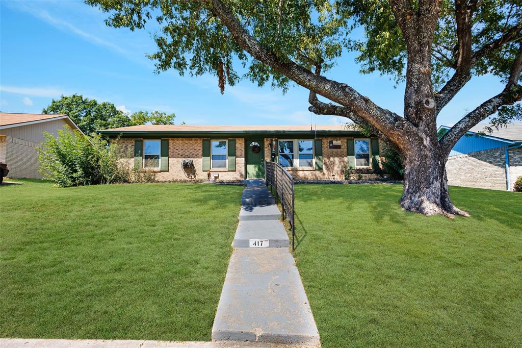 Starling Dr, Mesquite, TX 75149