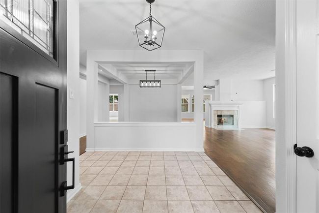 1410 Roundleaf Ct, House other with 4 bedrooms, 2 bathrooms and 2 parking in Katy TX | Image 4
