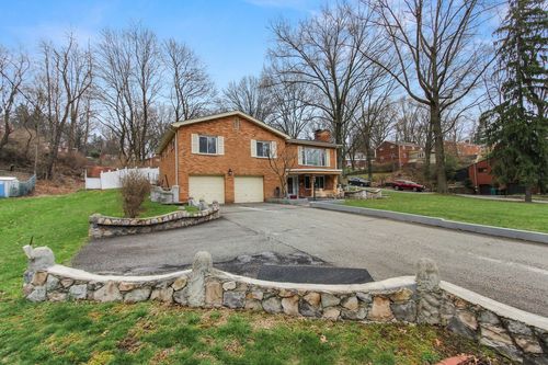 2025 Beulah Rd, Pittsburgh, PA, 15235-5008 | Card Image
