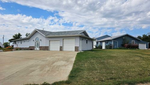 {{alt}} | Card Image