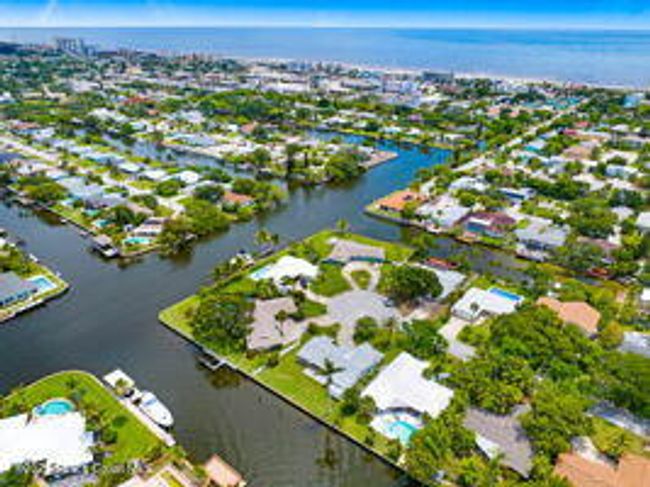 57 Riverview Ln, House other with 3 bedrooms, 2 bathrooms and null parking in Cocoa Beach FL | Image 82