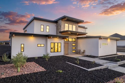 1034 E Rusted Creek Cir, Washington, UT, 84780-1735 | Card Image