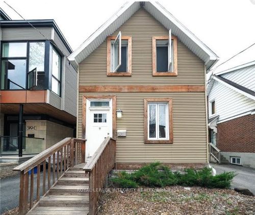 521 Chapel St, Ottawa, ON, K1N8A1 | Card Image