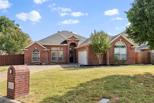 7 Equestrian Ct, Mansfield, TX, 76063-5171 | Card Image